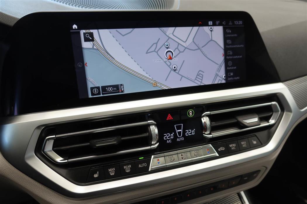 BMW 330 2019