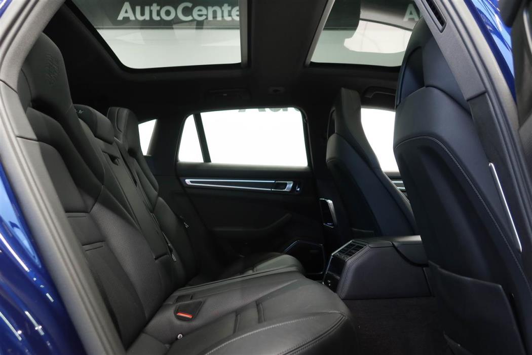 Porsche Panamera 2021