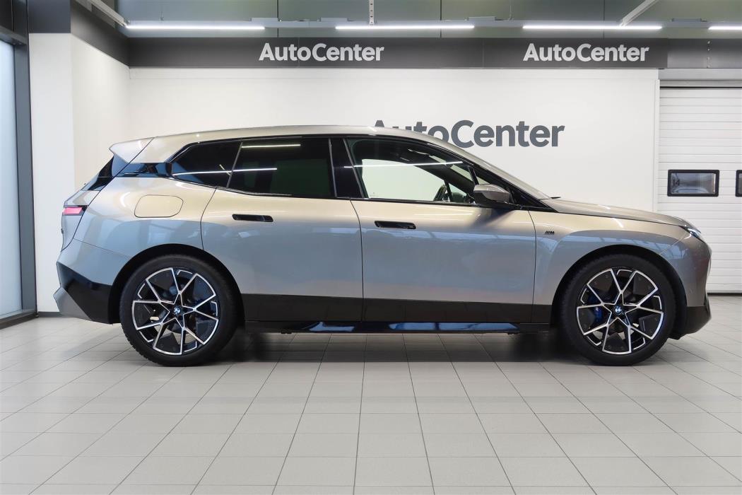 BMW ix M60 2023
