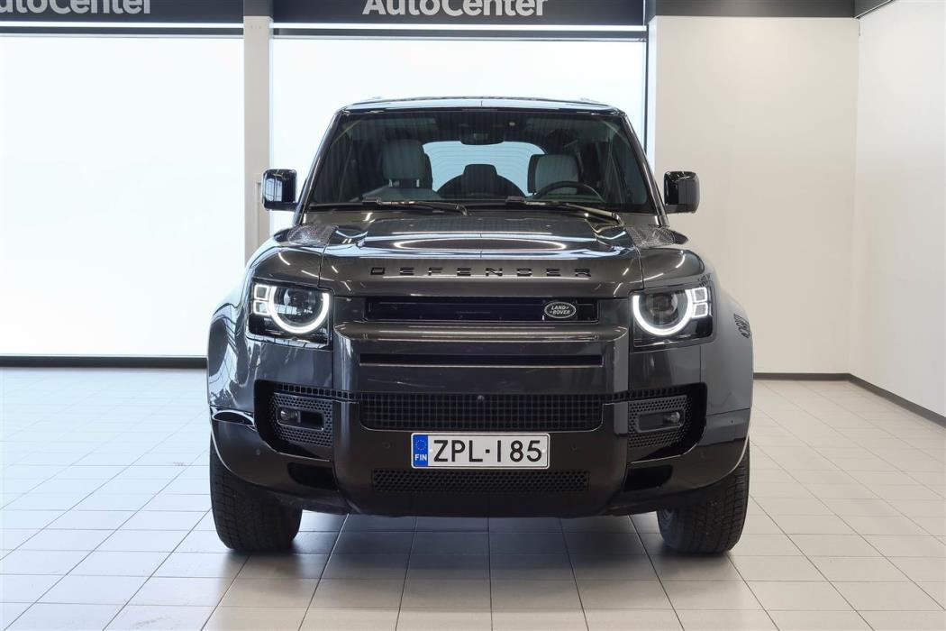 Land Rover Defender 2025