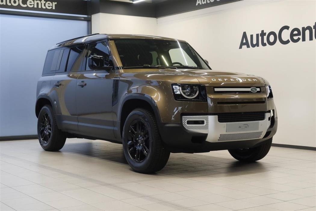 Land Rover Defender 2025