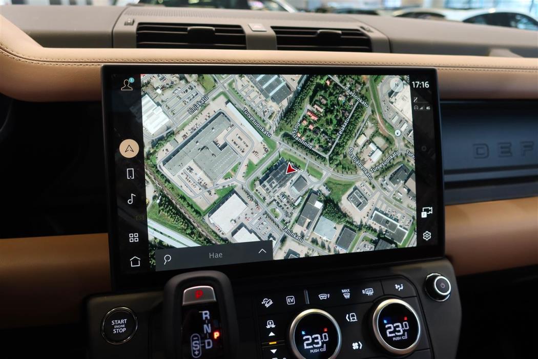 Land Rover Defender 2026