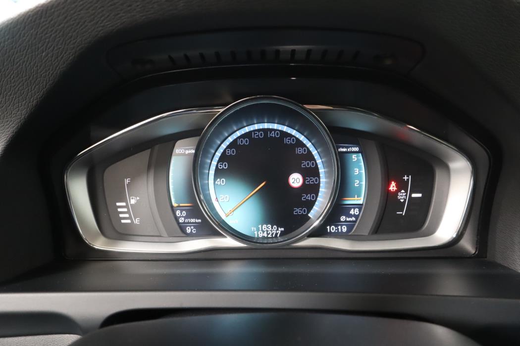 VOLVO V60 Cross Country 2016