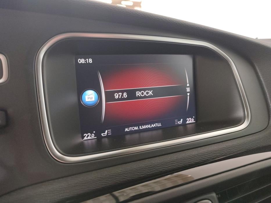 VOLVO V40 2019