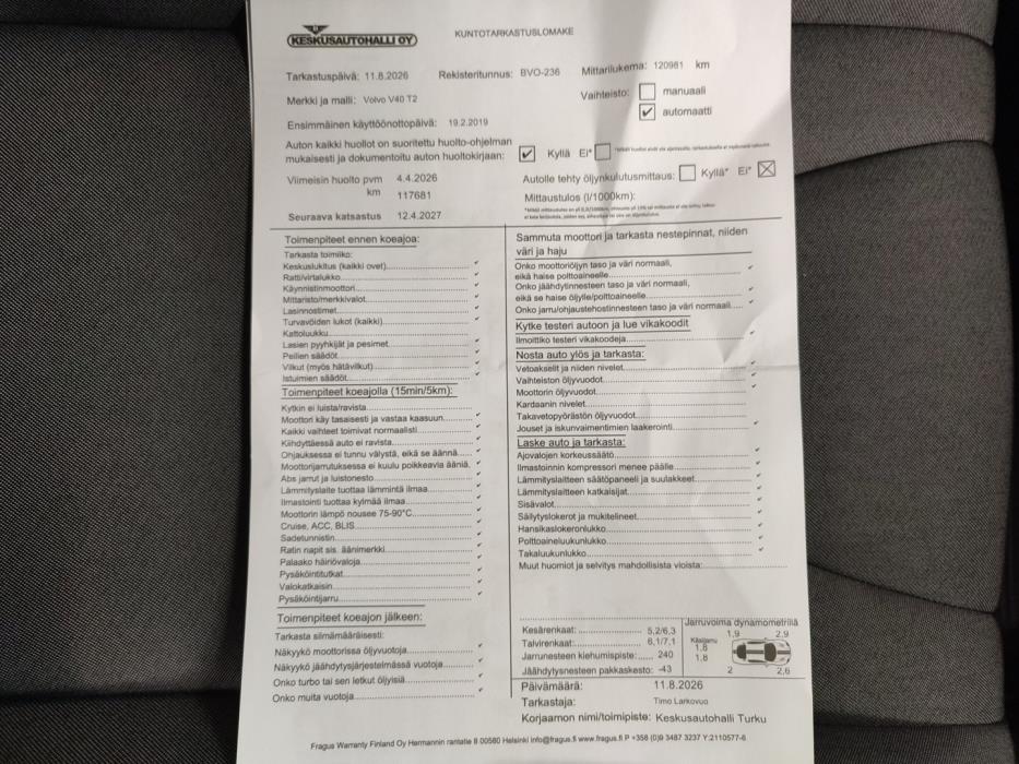 VOLVO V40 2019
