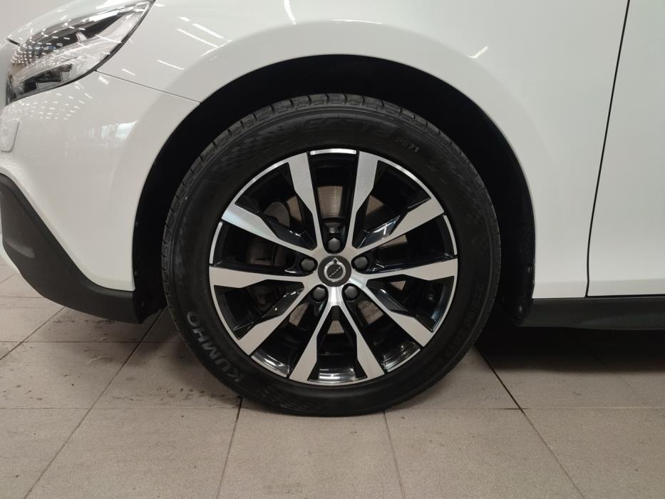 VOLVO V40 Cross Country 2019