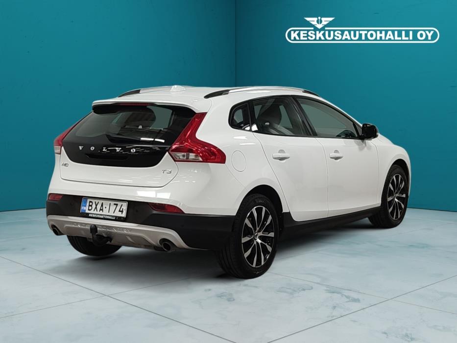 VOLVO V40 Cross Country 2019