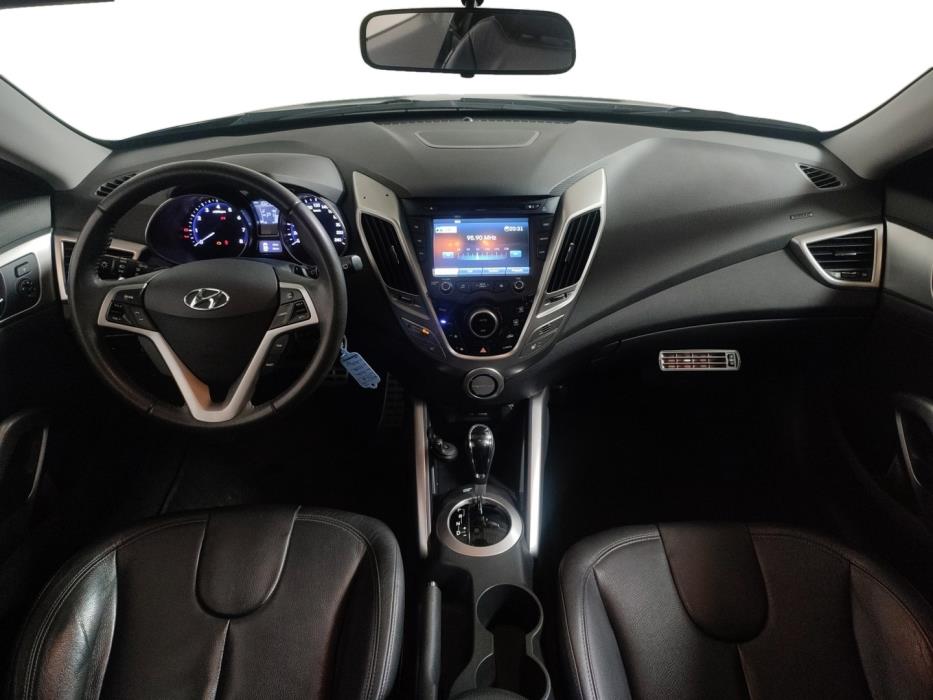 HYUNDAI Veloster 2012