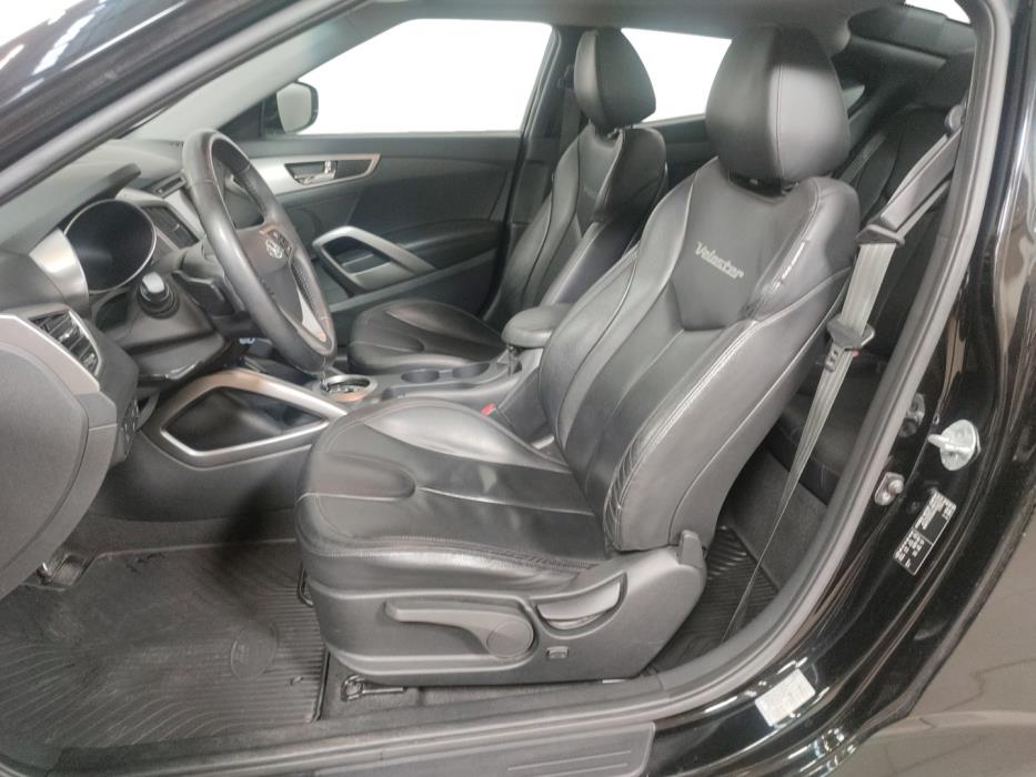 HYUNDAI Veloster 2012