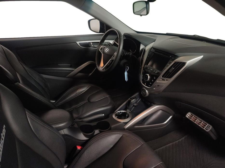 HYUNDAI Veloster 2012