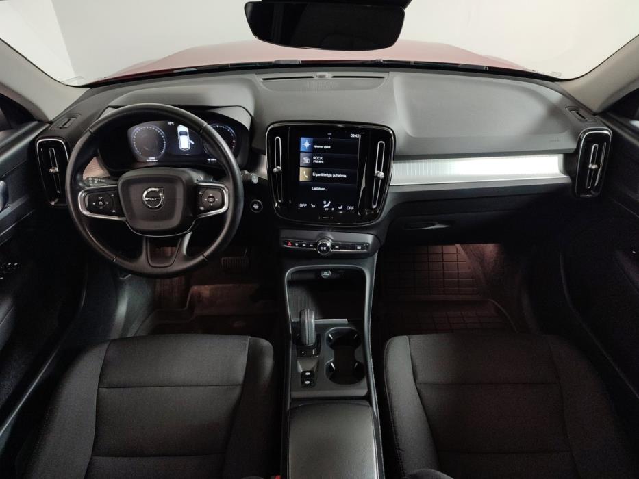 VOLVO XC40 2019