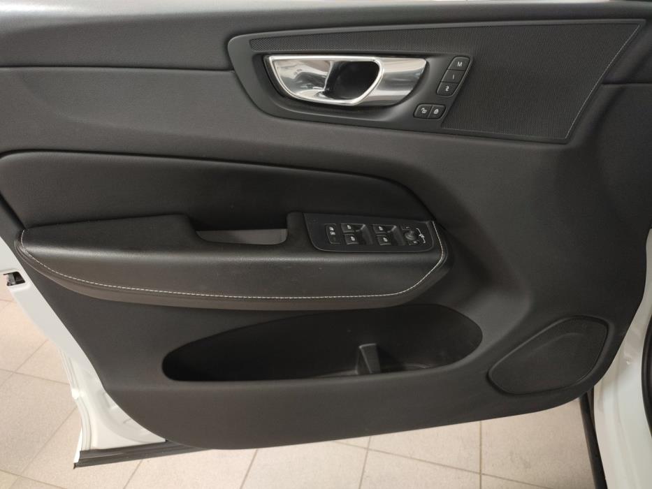 VOLVO XC60 2019