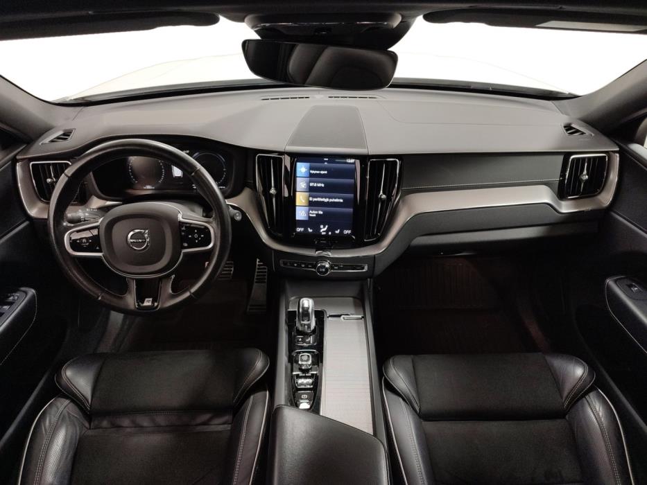 VOLVO XC60 2019