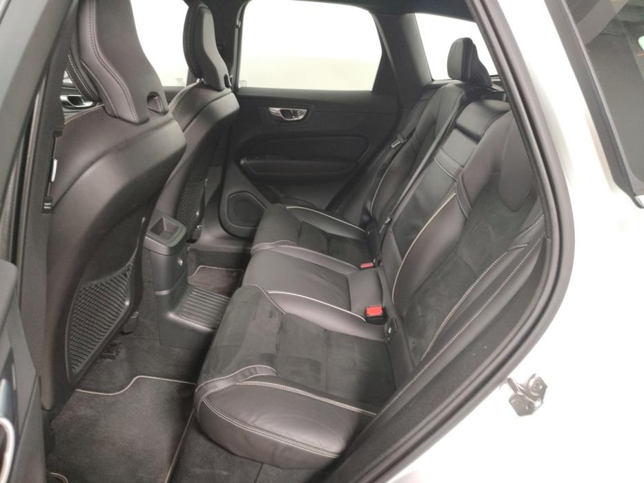 VOLVO XC60 2019