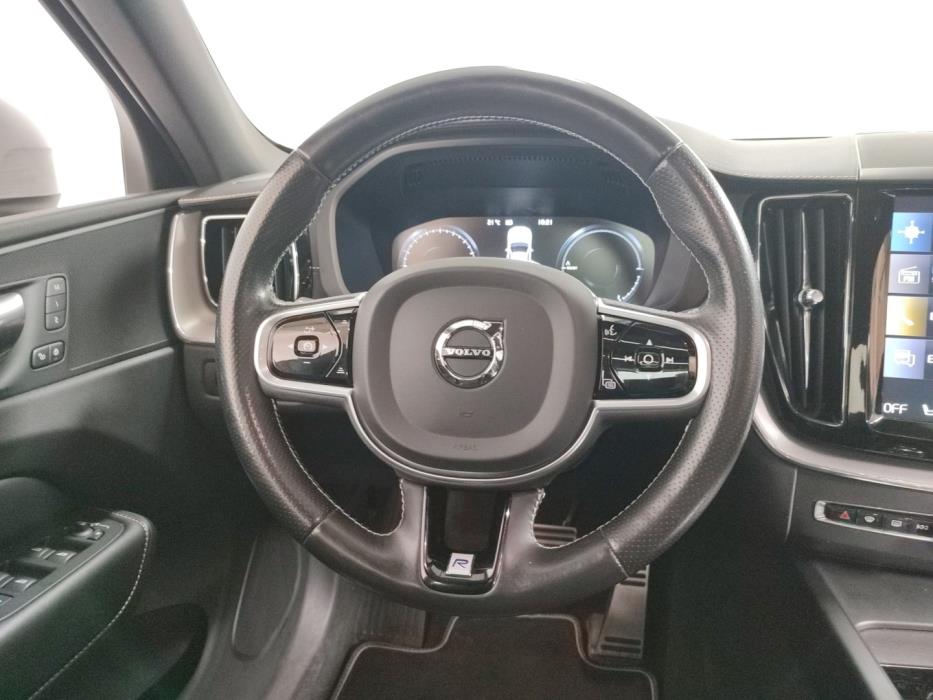 VOLVO XC60 2019