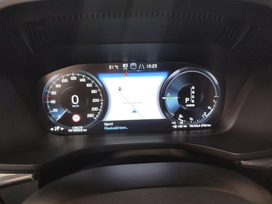 VOLVO XC60 2019
