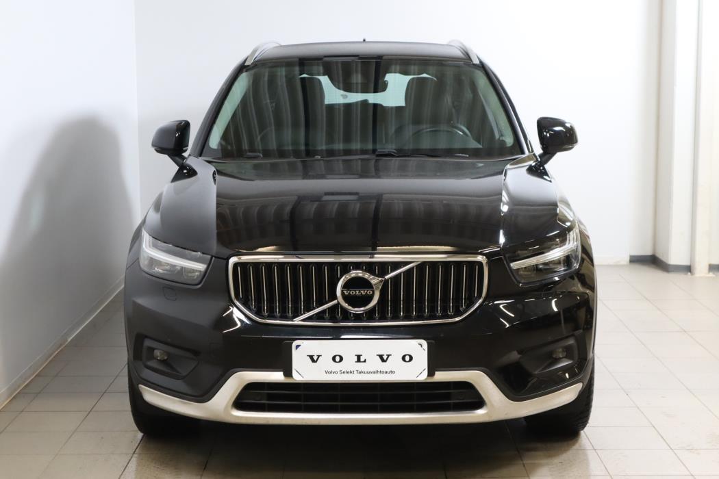 VOLVO XC40 2020