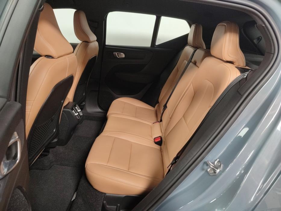 VOLVO XC40 2020