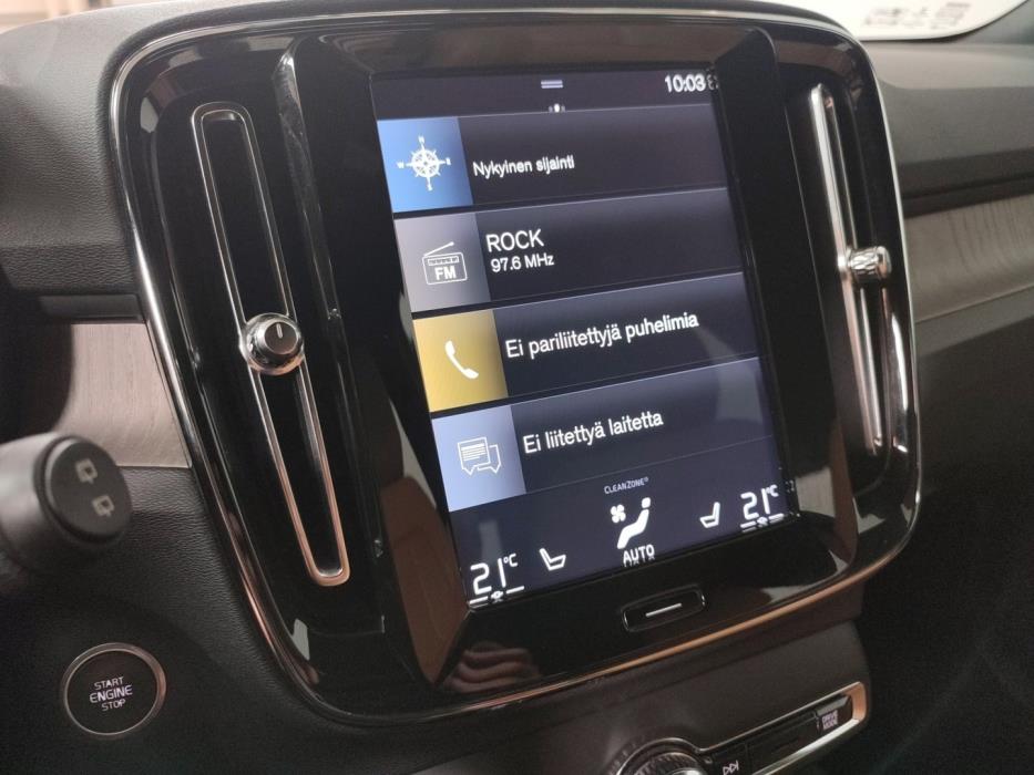 VOLVO XC40 2020