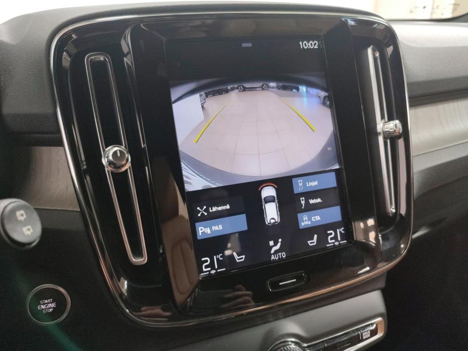 VOLVO XC40 2020