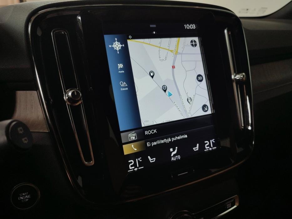 VOLVO XC40 2020