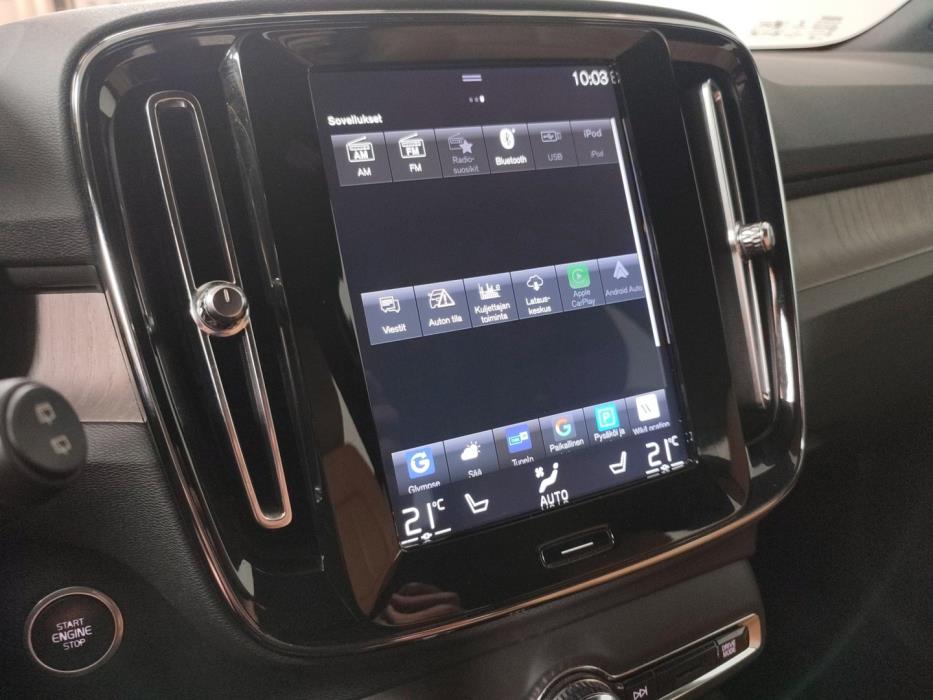 VOLVO XC40 2020