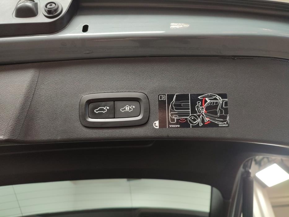 VOLVO XC40 2020
