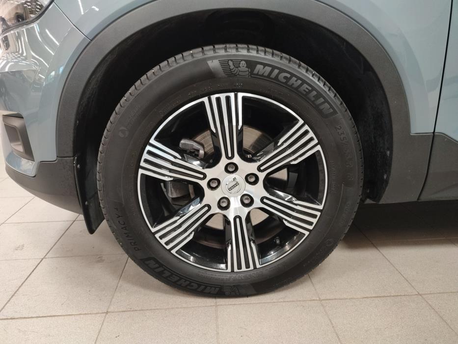 VOLVO XC40 2020
