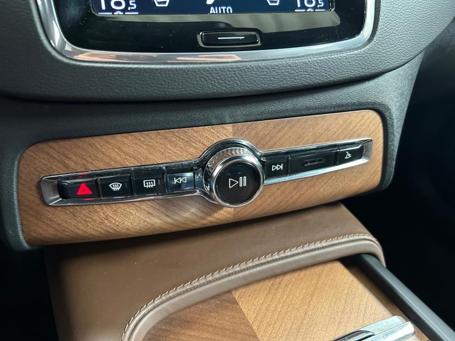 VOLVO XC90 2020