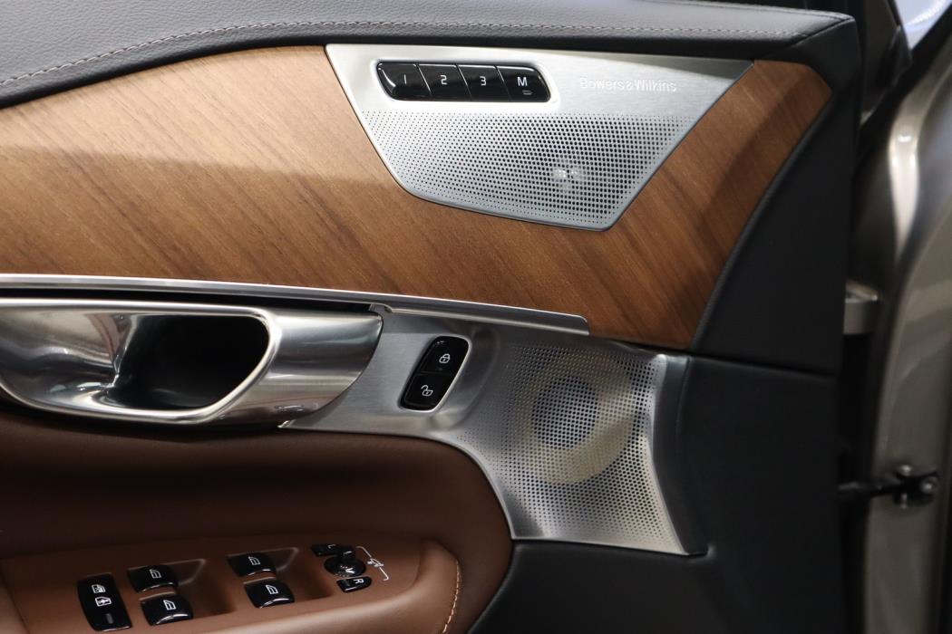 VOLVO XC90 2020