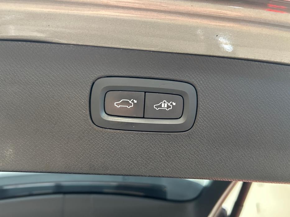 VOLVO XC90 2020