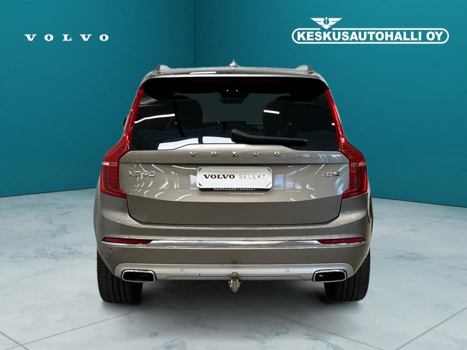 VOLVO XC90 2020