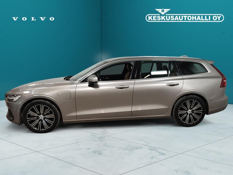 VOLVO V60 2020