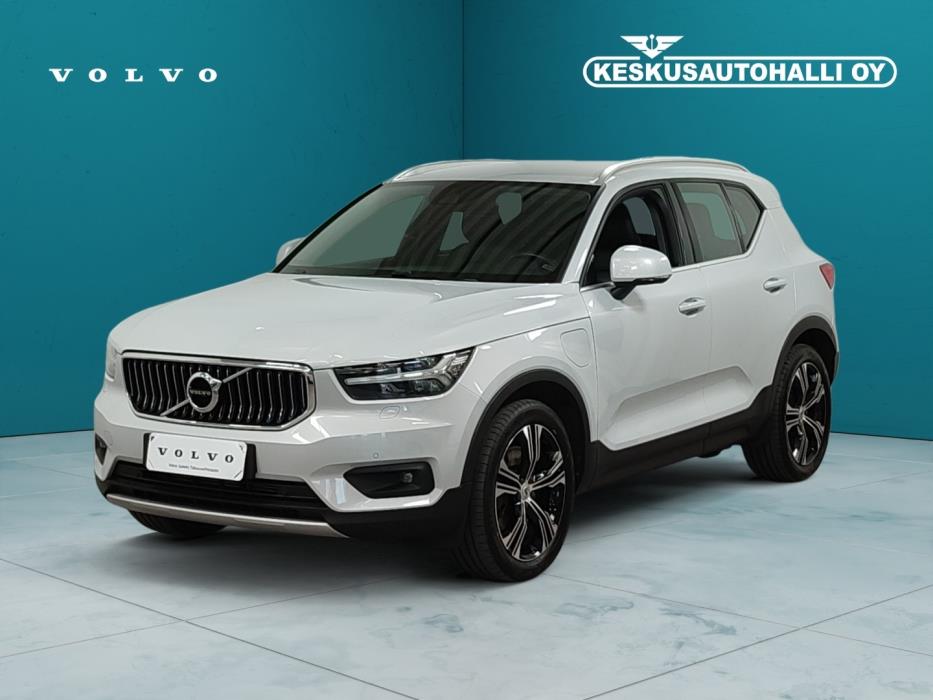 VOLVO XC40 2020