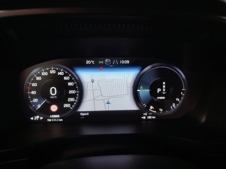VOLVO XC40 2020