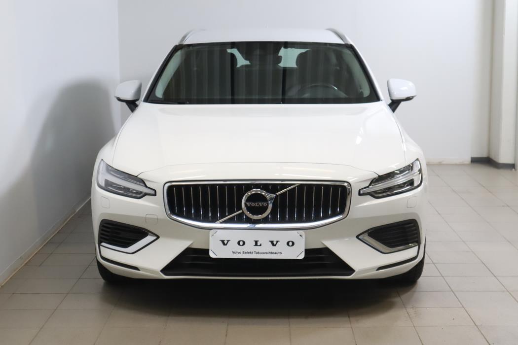 VOLVO V60 2022