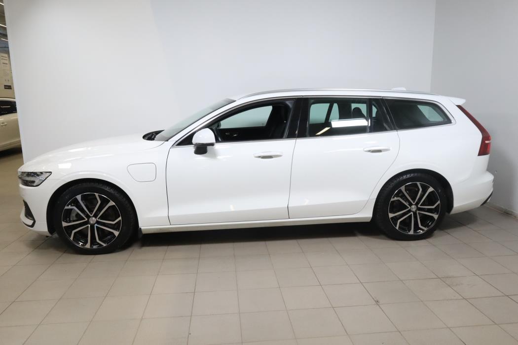 VOLVO V60 2022