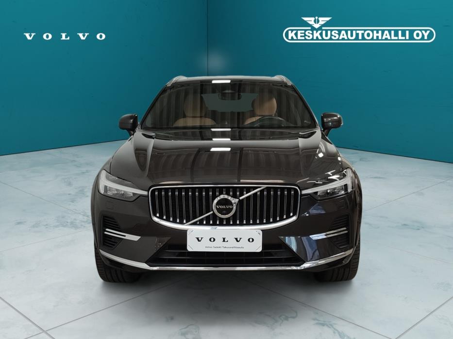 VOLVO XC60 2022