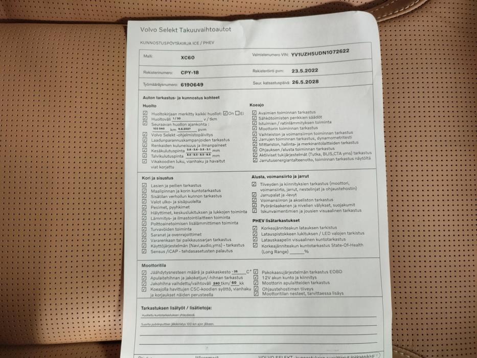 VOLVO XC60 2022