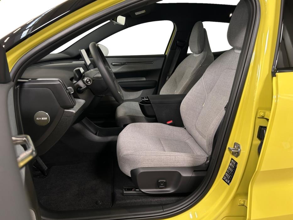 VOLVO EX30 2024