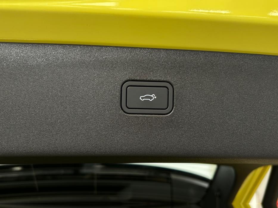 VOLVO EX30 2024