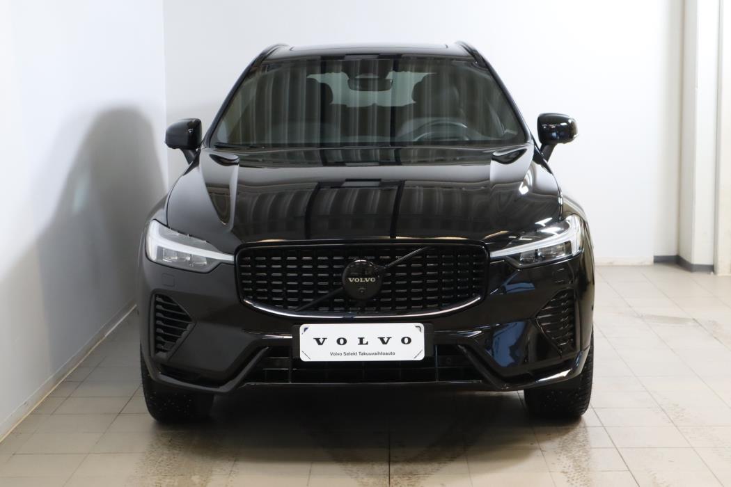 VOLVO XC60 2025