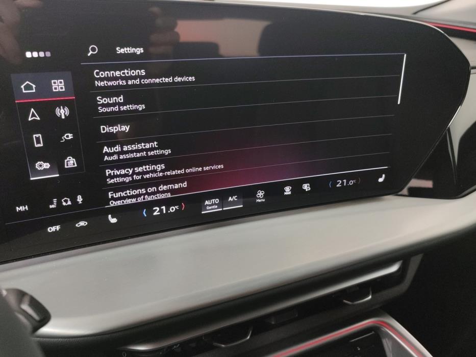 AUDI Q5 2025
