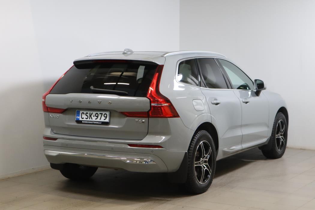 VOLVO XC60 2024