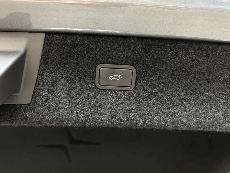 POLESTAR 4 2026