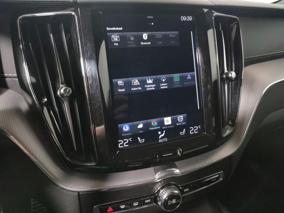 VOLVO XC60 2019