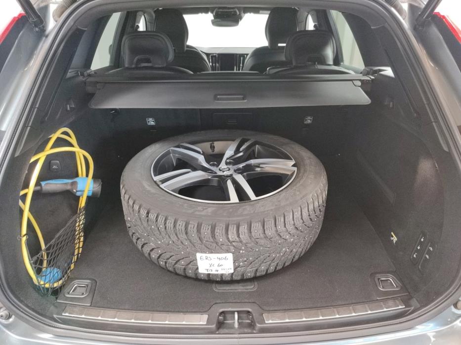 VOLVO XC60 2019