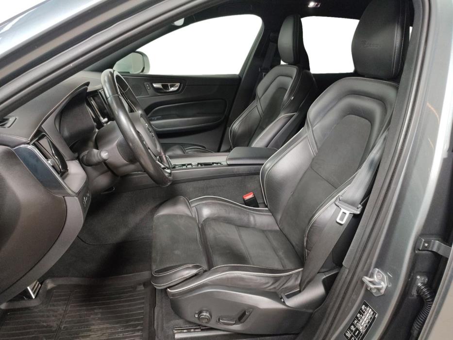 VOLVO XC60 2019