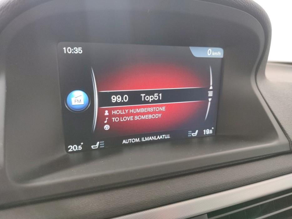 VOLVO V70 2016