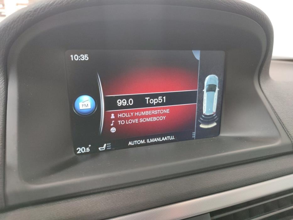 VOLVO V70 2016